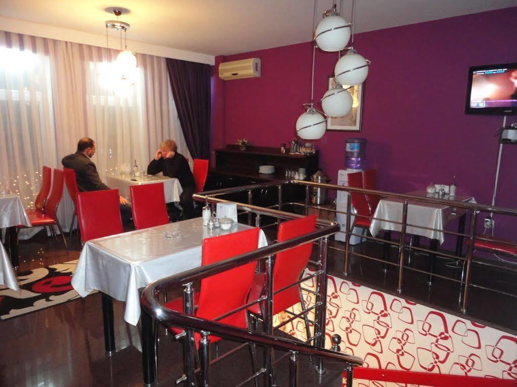 Gallery Hotel Baku Exterior foto